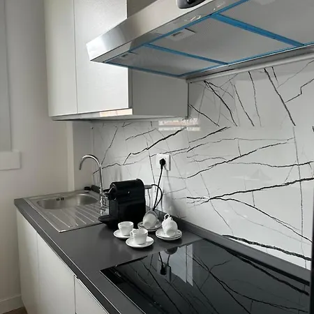 Bicocca Modern Lägenhet *